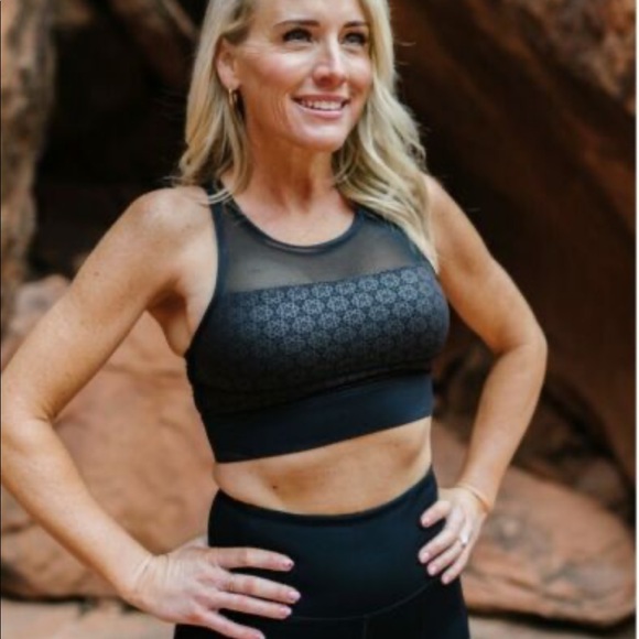 NEW Zyia ALL STAR BRA Black Flower size Medium.  Without Tags. High Impact style - Picture 6 of 6